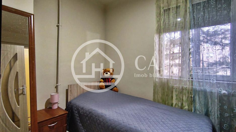 Apartament de inchiriat cu 3 camere in zona Ultracentrala, Oradea - Poză 11