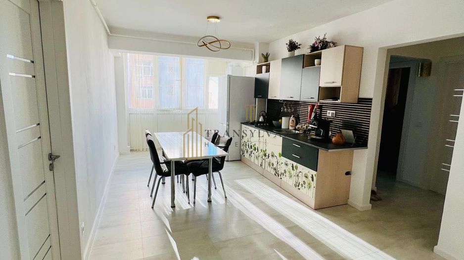 🏡Apartament 3 camere, decomandat, 70 mpu, Zona Iezer-Vasile Aaron - Poză 1