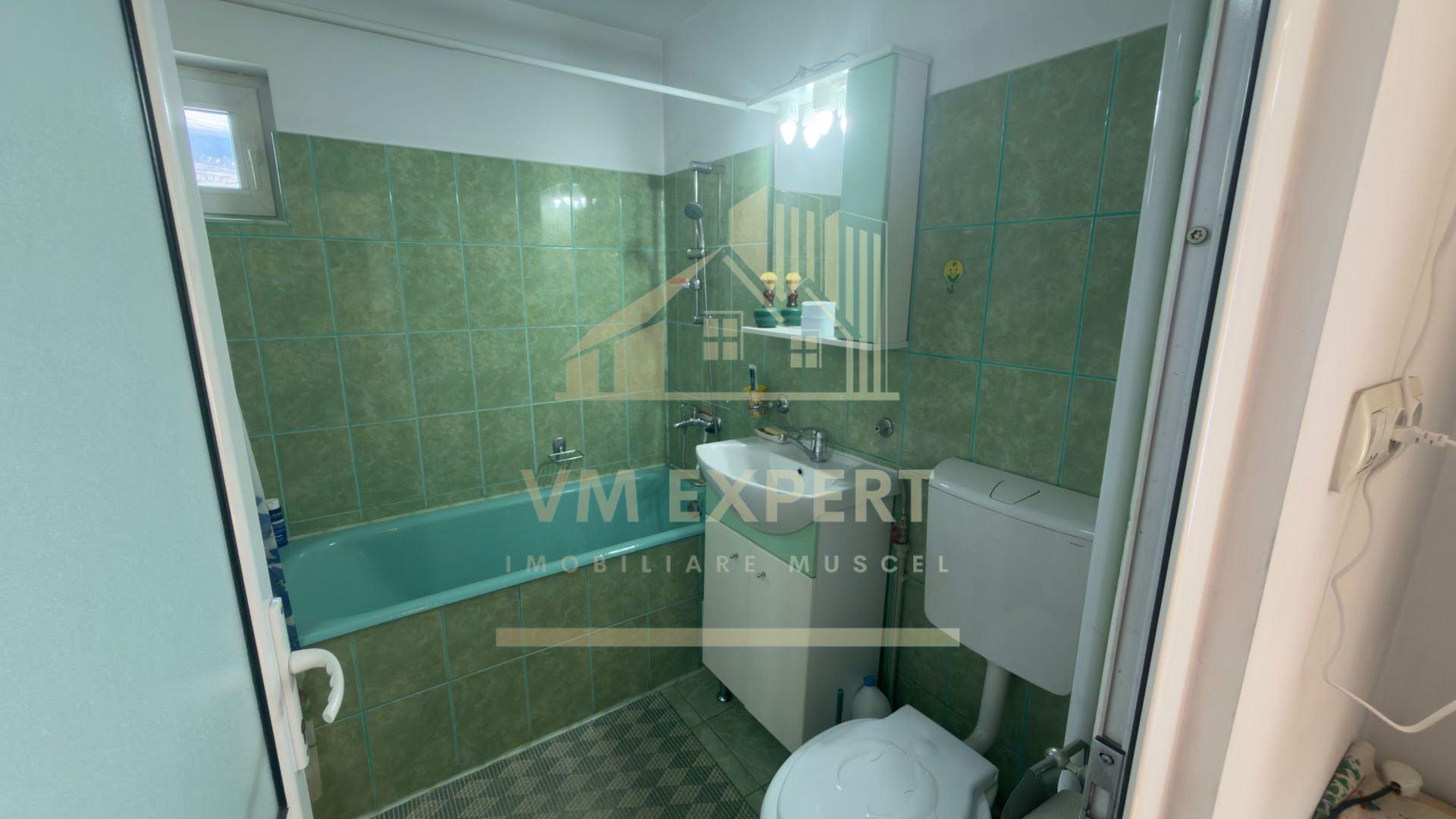CASĂ 6 CAMERE TEREN 456 MP CENTRU CANPULUNG - Poză 45