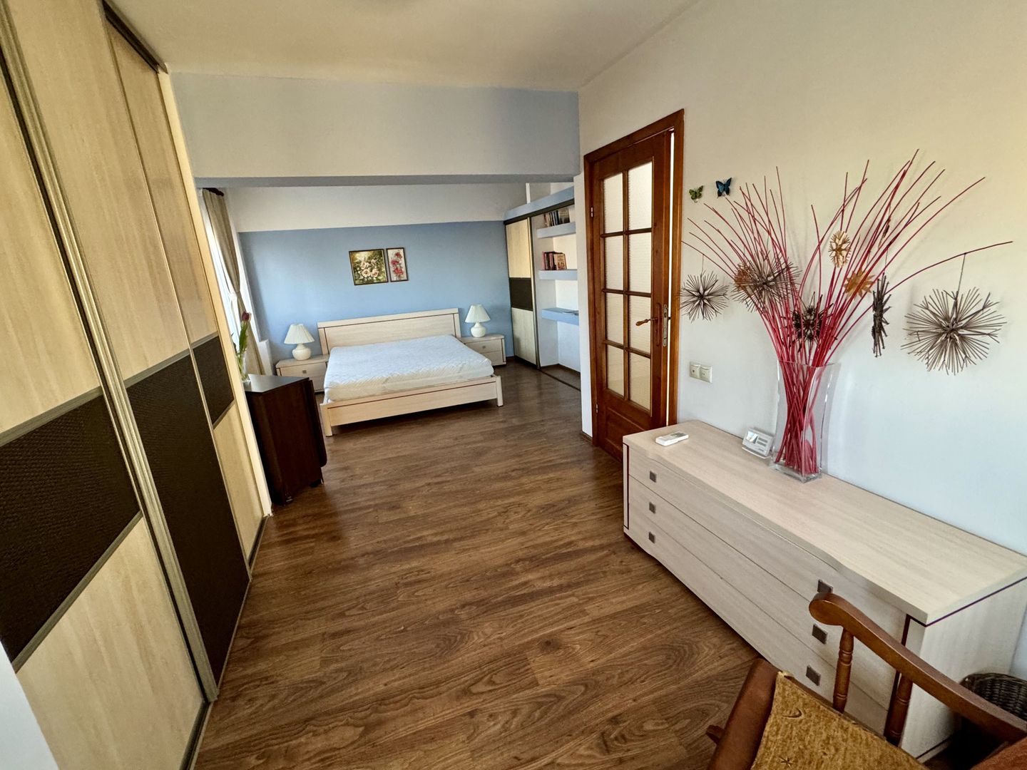 APARTAMENT SPATIOS SI LUMINOS - Poză 13