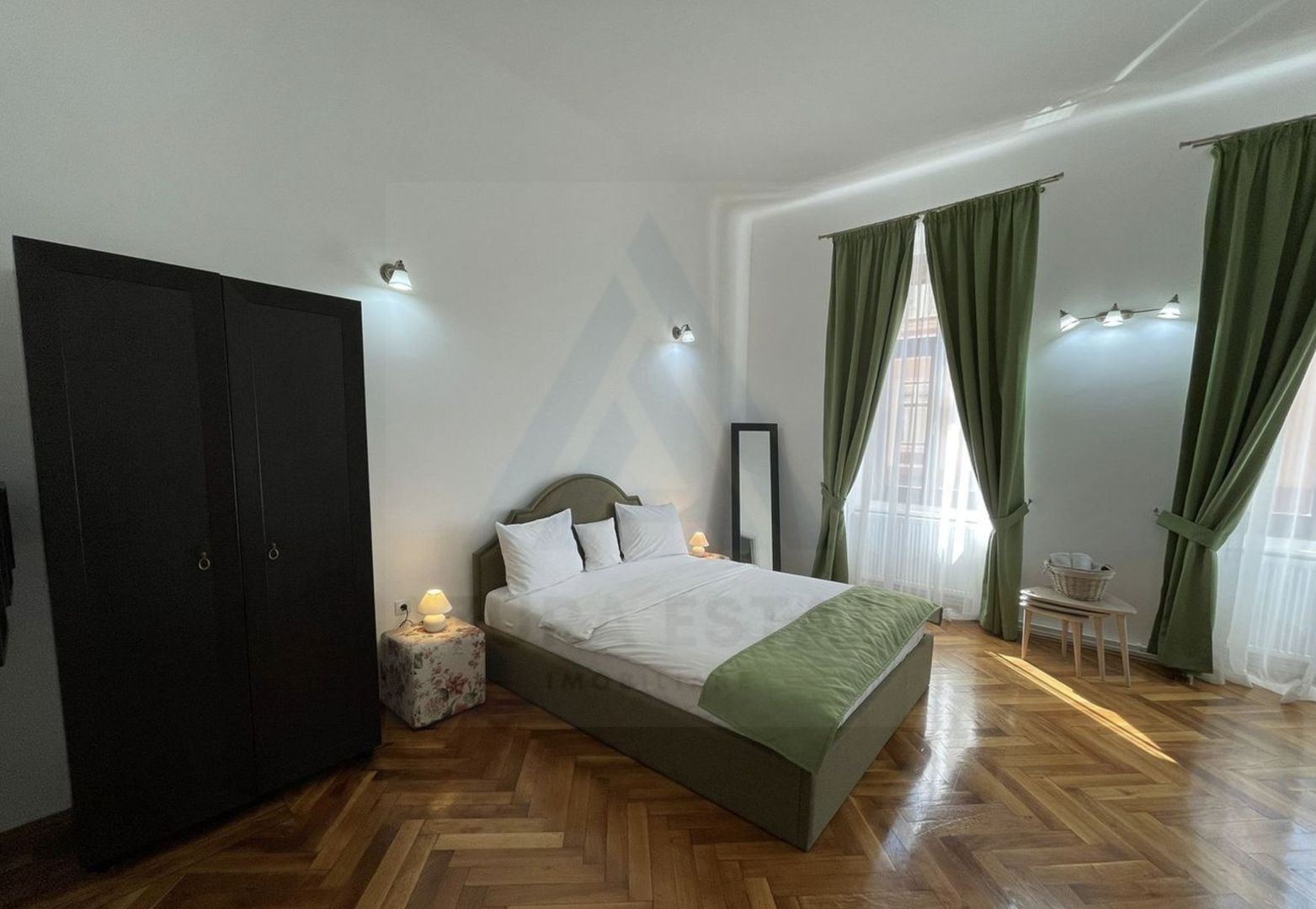 Apartament 3 camere la casă 106 mp utili 3 bai pivnita Ultracentral - Poză 4
