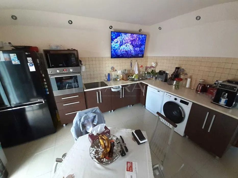 Casa cu 7 camere in Apahida - Poză 1