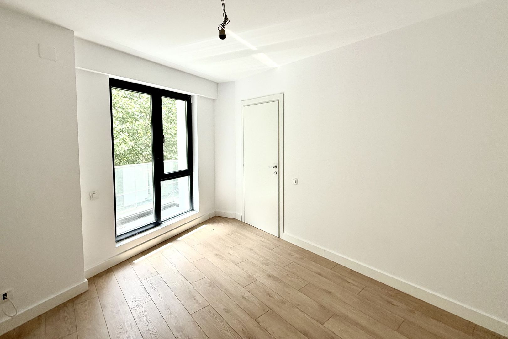 Apartament 2 camere, zona Aviatiei-Aerogării, bloc nou, etaj 1 - Poză 10