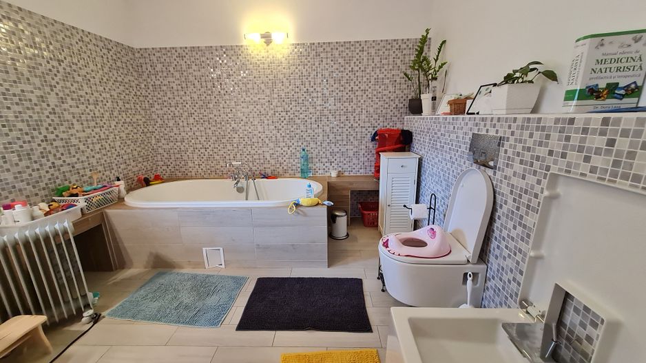 Casa solida în zona Bogdanestilor - Poză 11