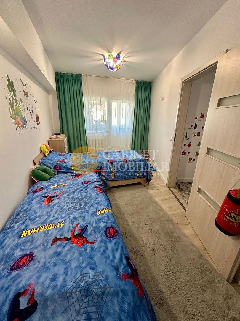 4 CAMERE RENOVAT - ETAJ 3 - BLOC DIN 1990 - ROND ZIMBRU - Poză 5