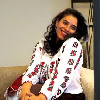 Ana-Maria Ghita - D'HOMES