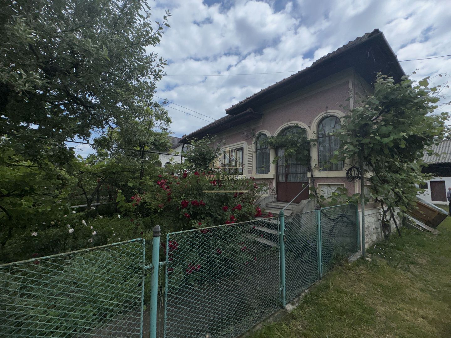 CASA 3 CAMERE, PLUS ANEXE, TEREN 2141 MP, BEREVOIESTI, ARGES - Poză 15