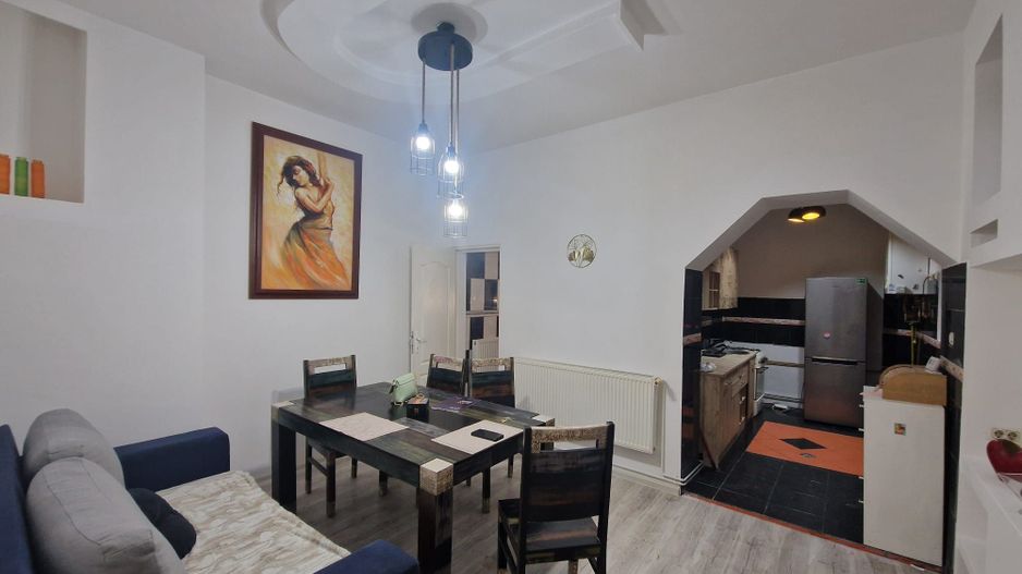 Apartament 2 camere cochet, renovat, curte ingrijita-Piata Catedralei - Poză 9