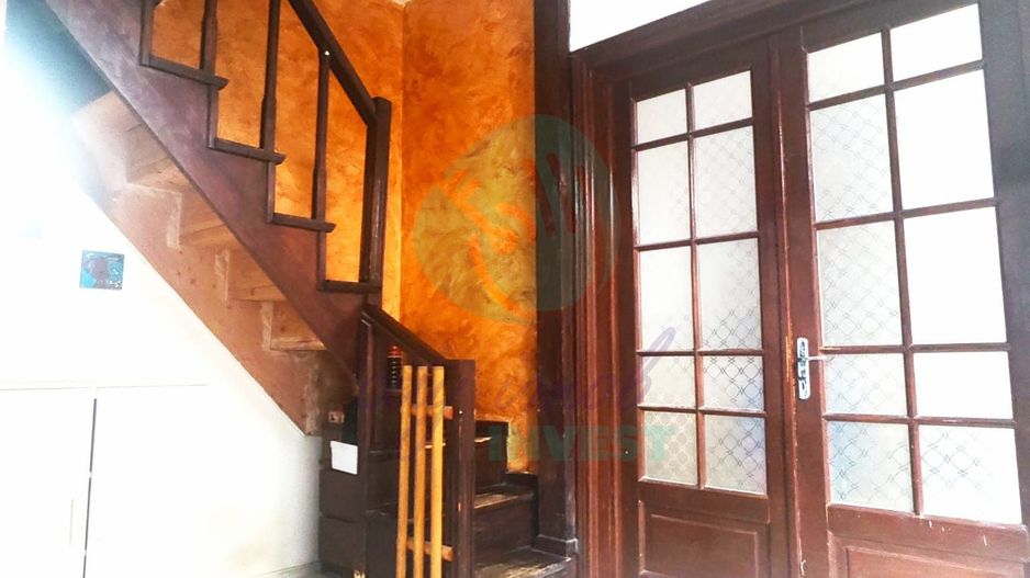 Casa singura in curte zona Mosilor - Poză 4