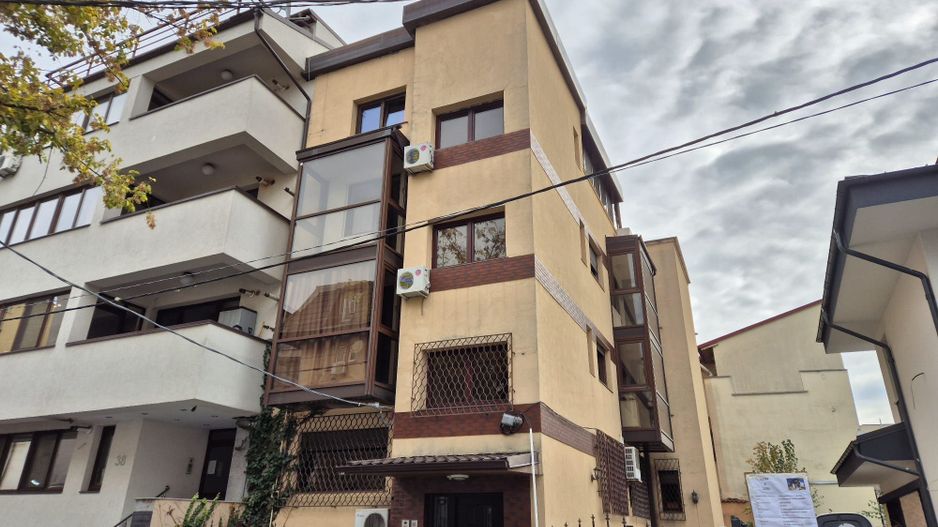 Casa D+P+2 Etaje + Mansarda 376,50 mp Dorobanti - Floreasca - Poză 1