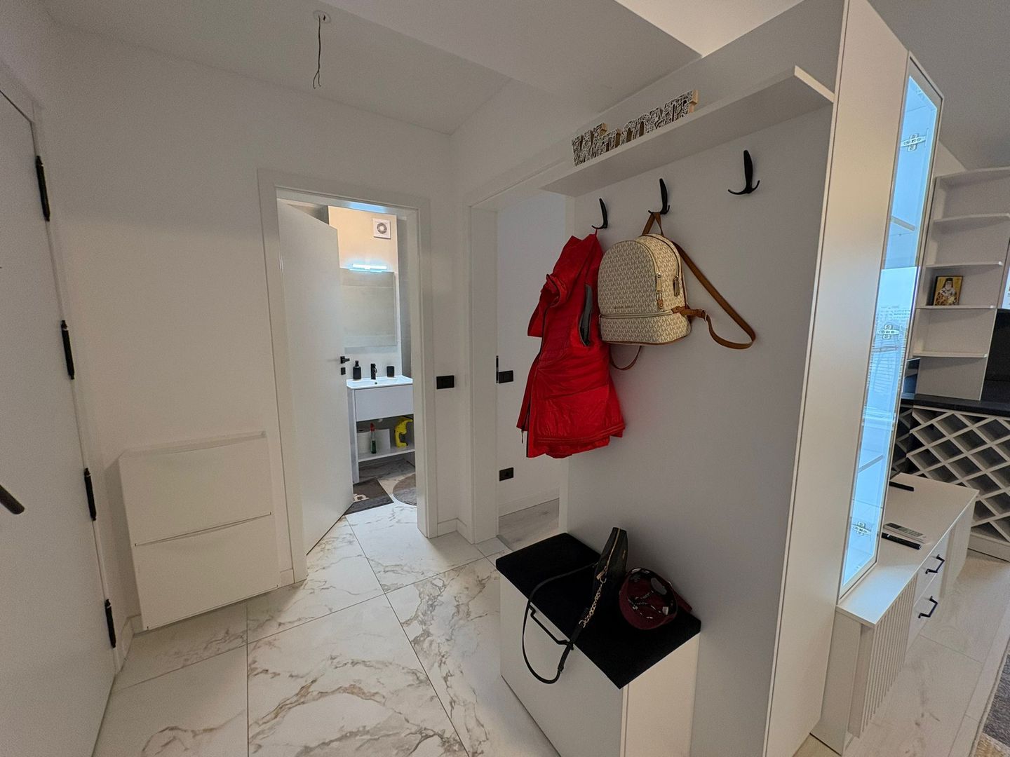 AP. 2 CAMERE SUN ROYAL VIEW, LOC PARCARE, BLOC NOU, METROU 8 MINUTE - Poză 10