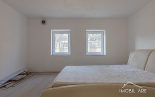 Casă spațioasă cu potențial de renovare și personalizare, în Viișoara - Poză 13