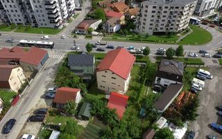 Casa cu 10 camere de vanzare pe str. Corneliu Coposu - Poză 3