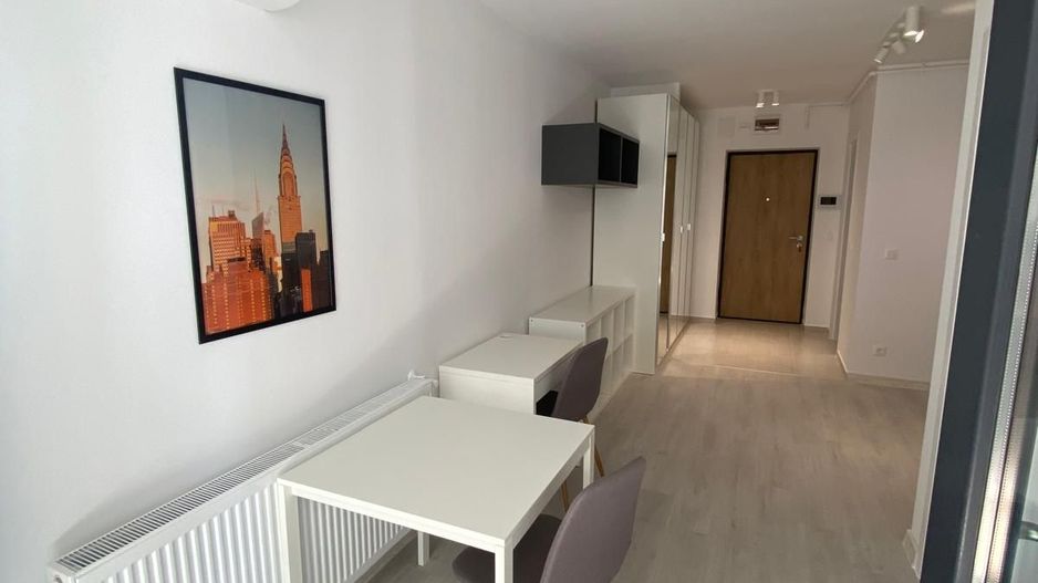 GARSONIERA HILLS BRAUNER, BUCATARIE INCHISA, MOBILAT MODER, PARCARE - Poză 7