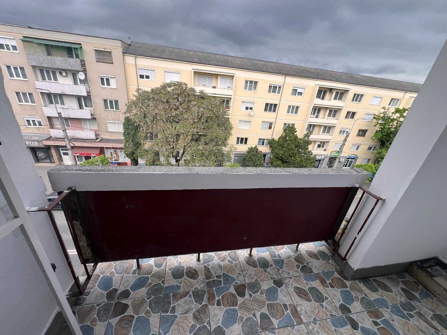 BRASADAS vinde ap 2 cam etaj 4/4 Calea Traian. - Poză 8