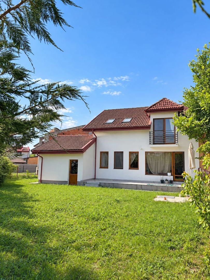 Vila cu 4 camere de închiriat | Henri Coandă | curte - Poză 14