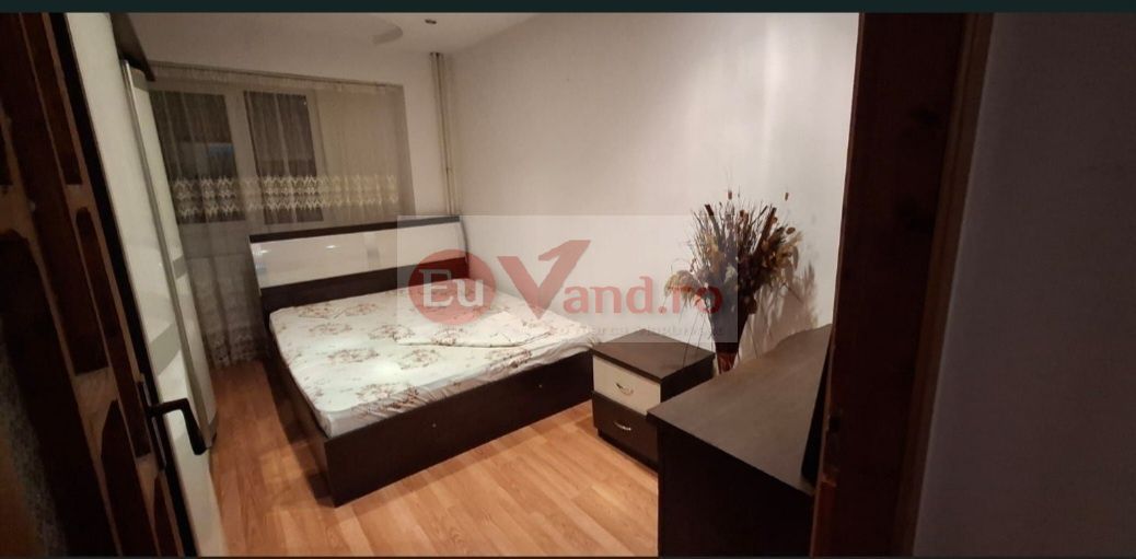 De inchiriat apartament 3 camere, Micro 20, 2100 lei - Poză 1