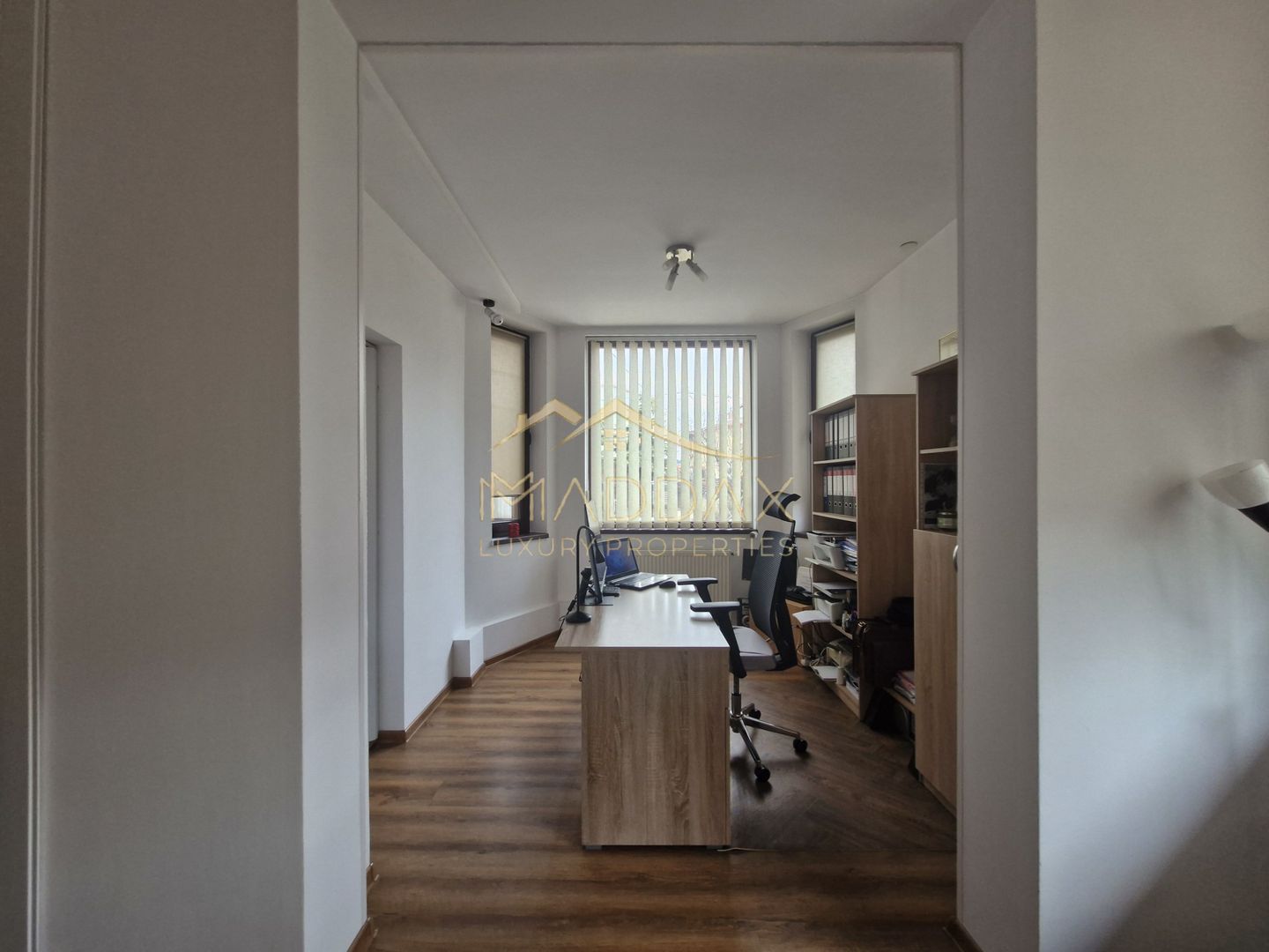 Vilă *5 camere // Cartier Ion Creangă // Sector 2 - Poză 17