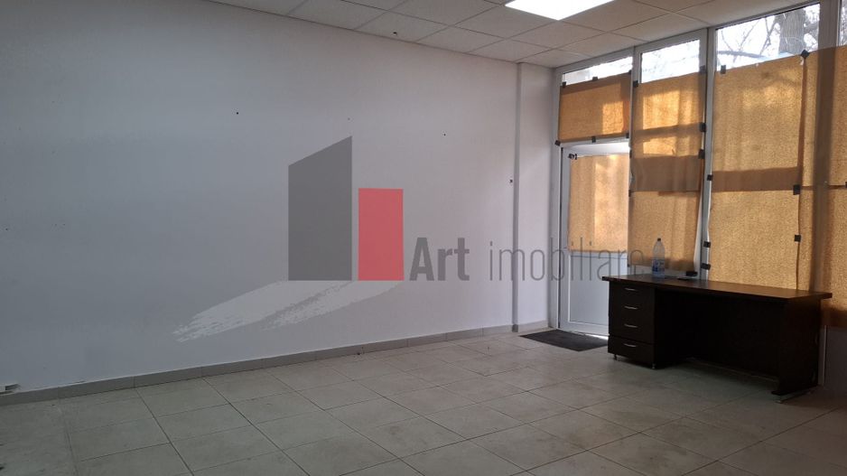 Spatiul "NESTALAN", complex comercial, Gara de Est - Poză 3