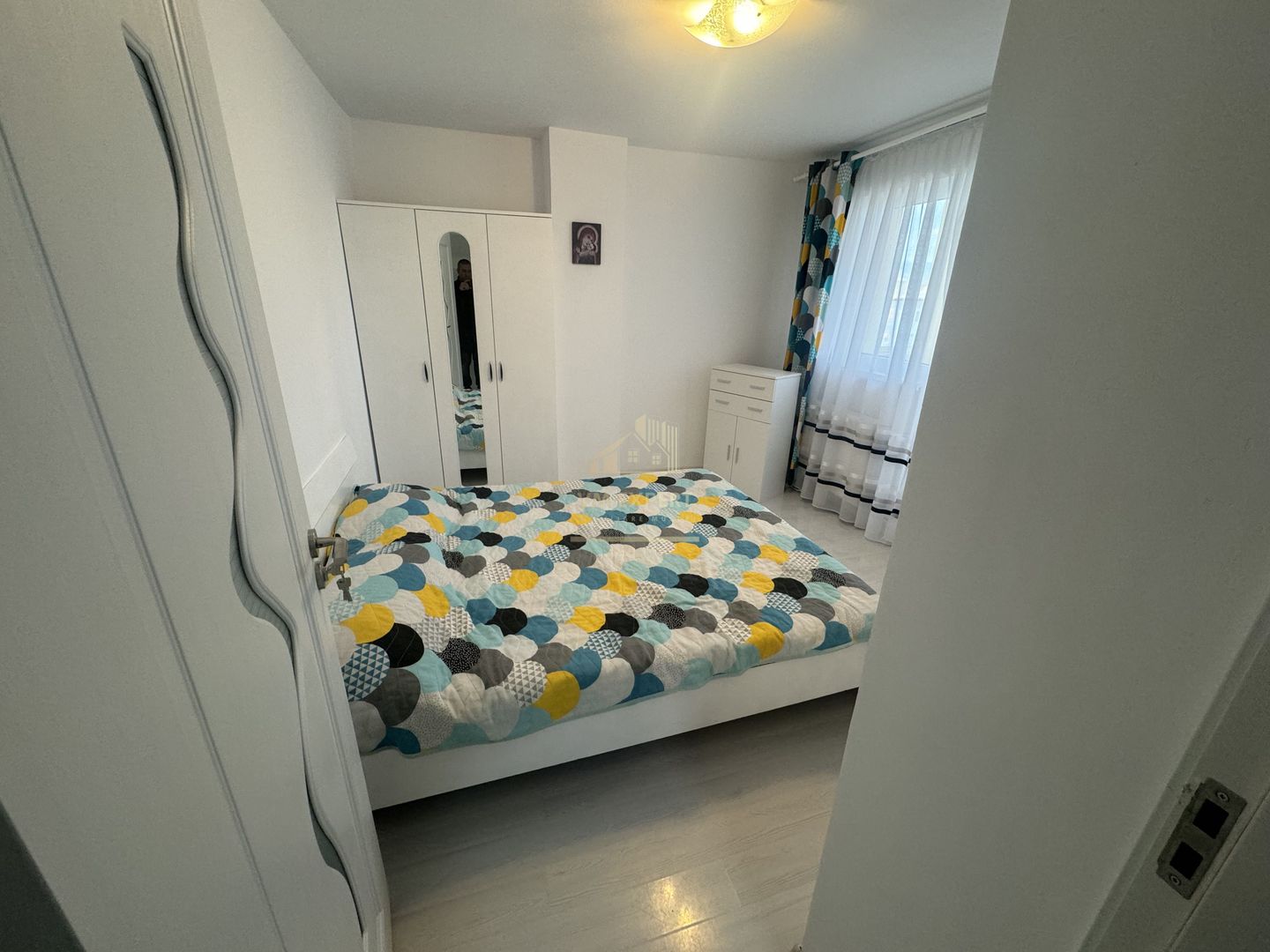 APARTAMENT CU 3 CAMERE, ETAJ 4, GRUI, CAMPULUNG - Poză 18