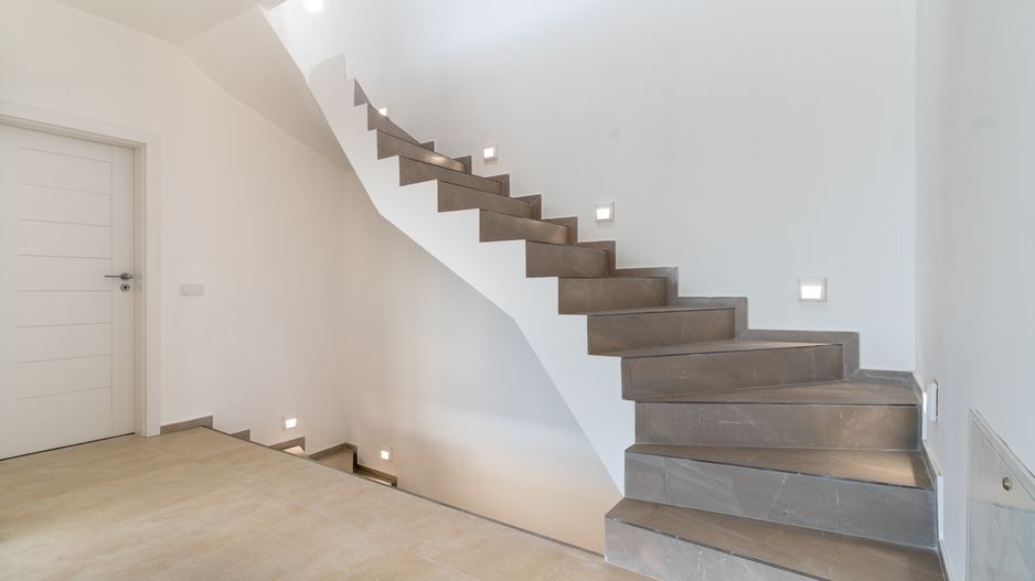 Casă / Vilă cu 5 camere de închiriat în zona Dambul Rotund - Poză 6