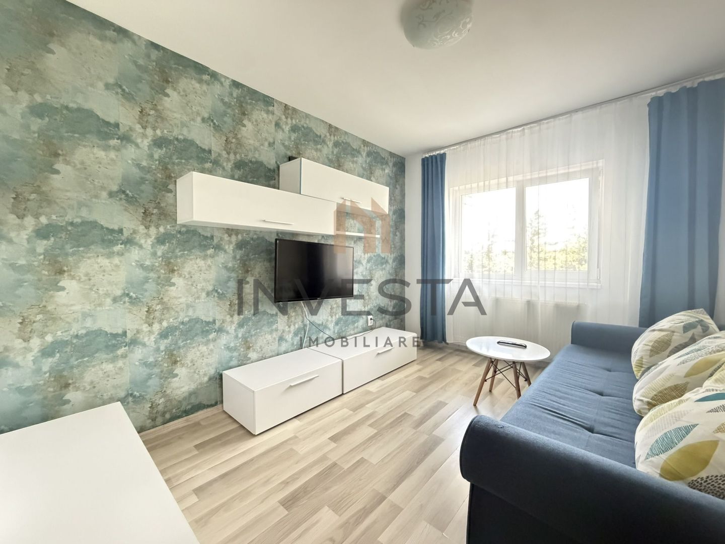 Apartament cu 2 camere si loc de parcare in zona Buna Ziua - Poză 1