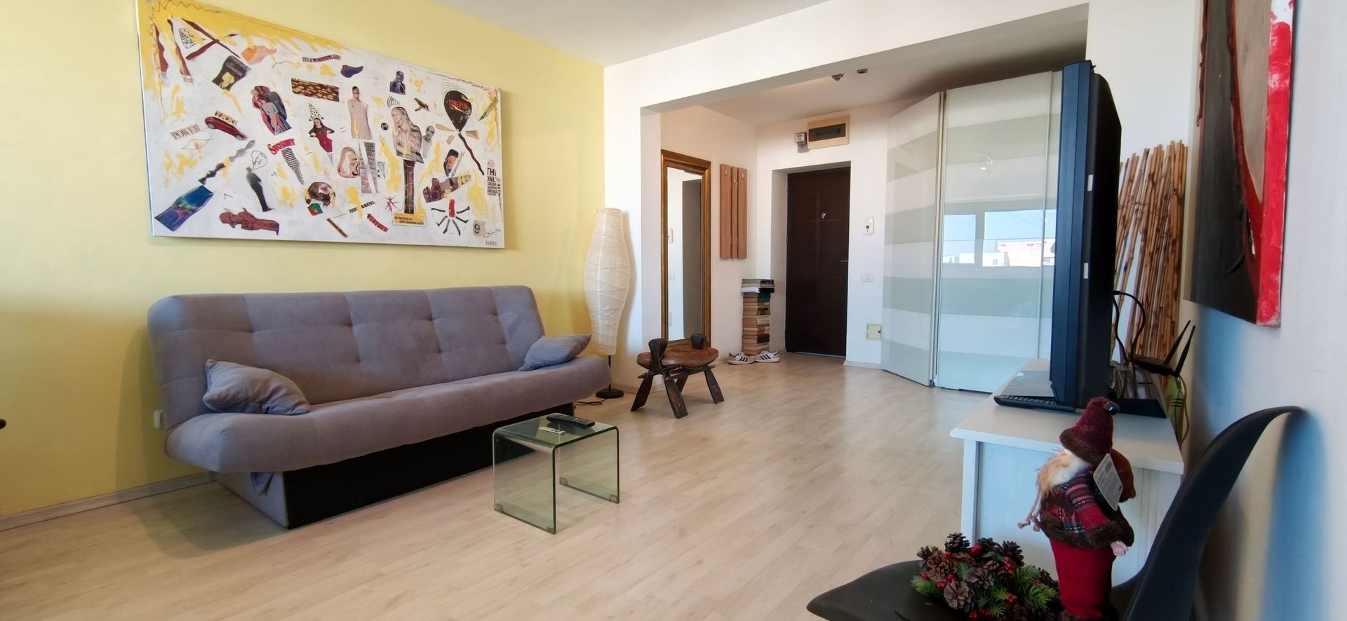 3 camere Premium | 70 mp | Metrou Favorit 3 minute - Poză 1