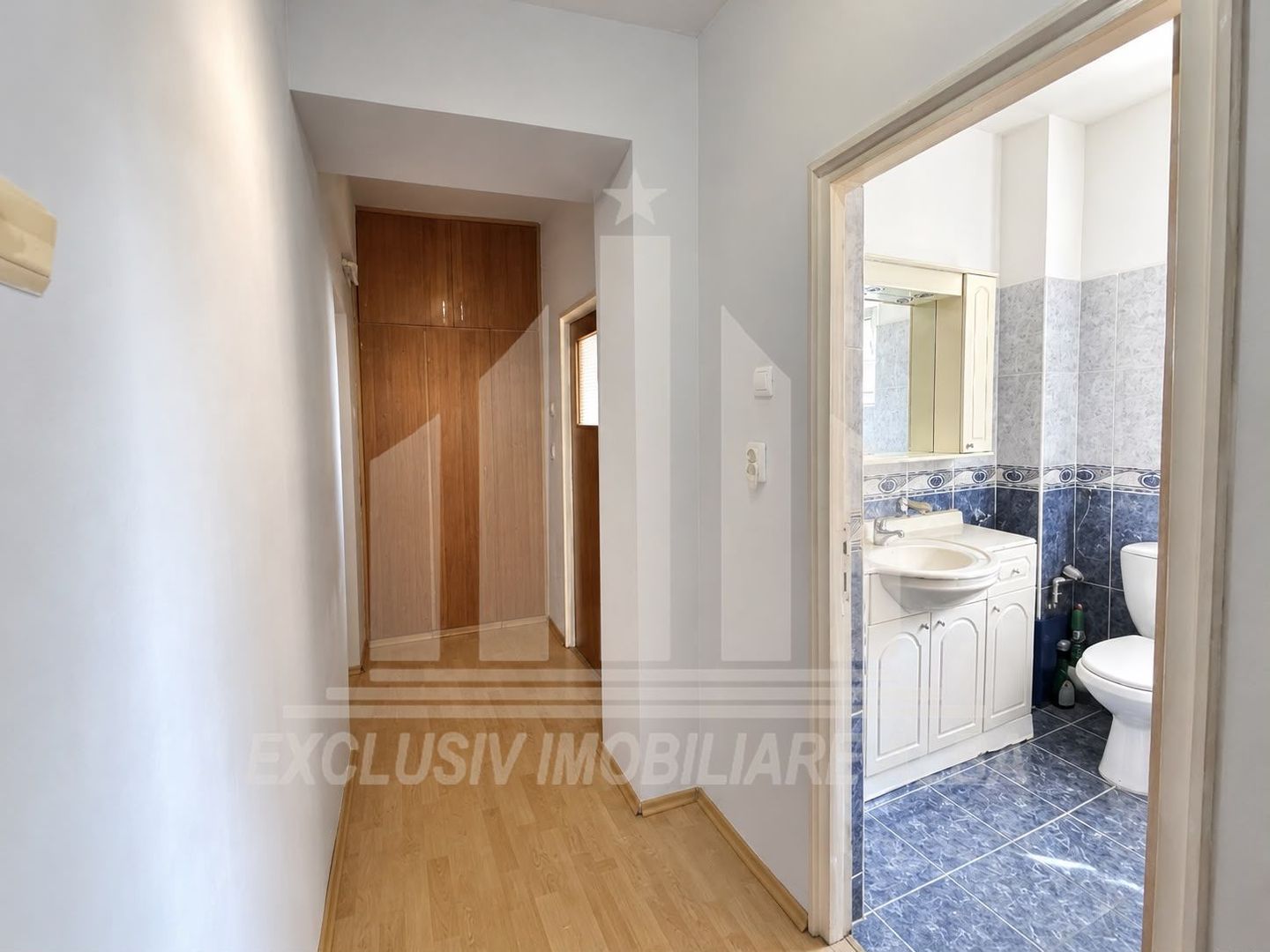 Apartament 4 camere decomandate | 101 mp | 2 bai | Cetate - Piata - Poză 4
