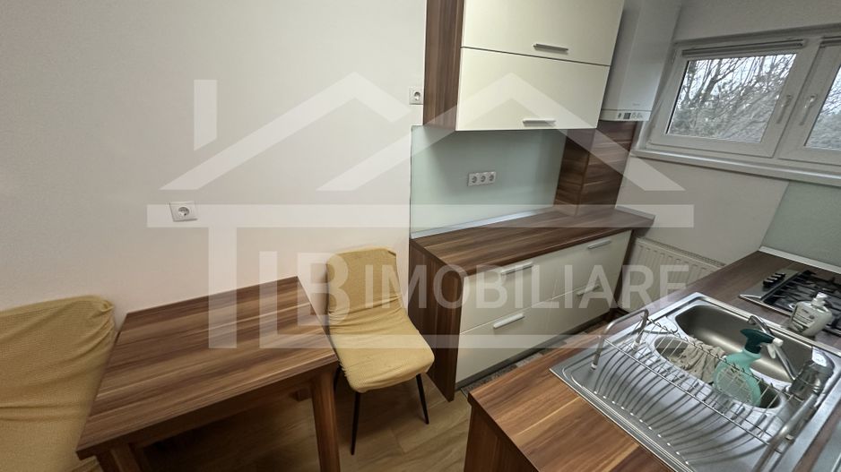 Apartament de 2 camere, decomandat, 55mp , Zona UMFST - Poză 8