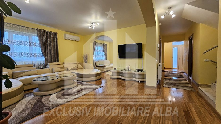 Casa individuala de inchiriat cu garaj, Alba-Micesti - Poză 2