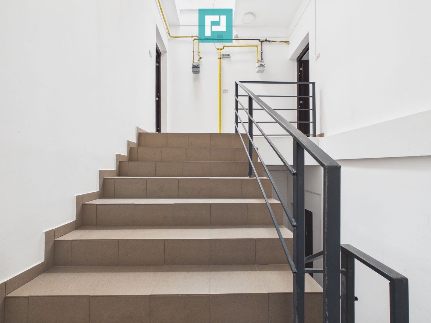 Apartament spațios tip penthouse - Poză 15