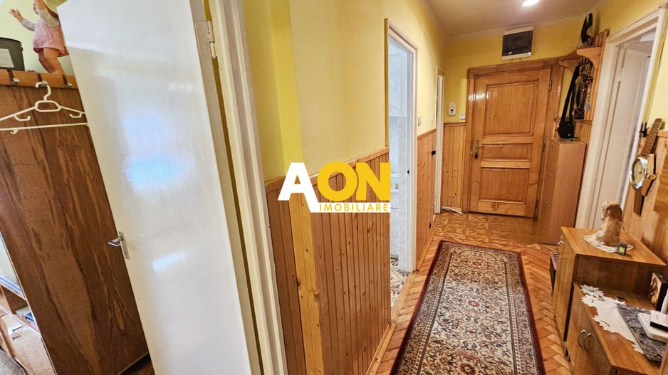 Apartament 3 camere, 2 bai, etaj 2, Cetate, zona Scolii Mihai Eminescu - Poză 11