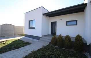 Duplex, Mosnita Noua, 3 camere, zona linistita.