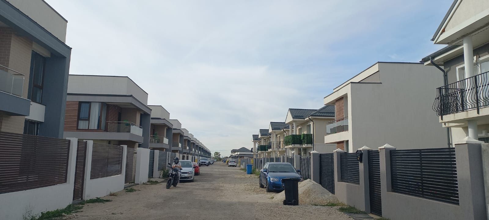 Teren com.Berceni,8600 mp,parcelat ,PUZ aprobat, pentru dezvoltatori - Poză 1