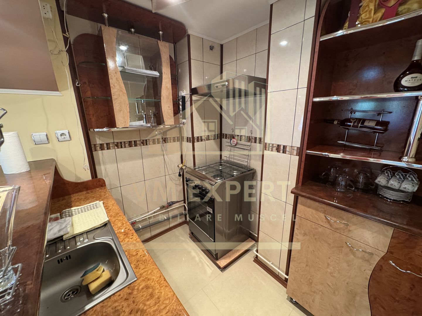 APARTMENT 3 CAMERE ZONĂ CENTRALĂ  PARTER CAMPULUNG - Poză 6