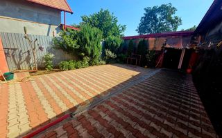 🏡 Casă spațioasă cu 9 camere în Strejnicu – pentru locuință, birouri - Poză 11