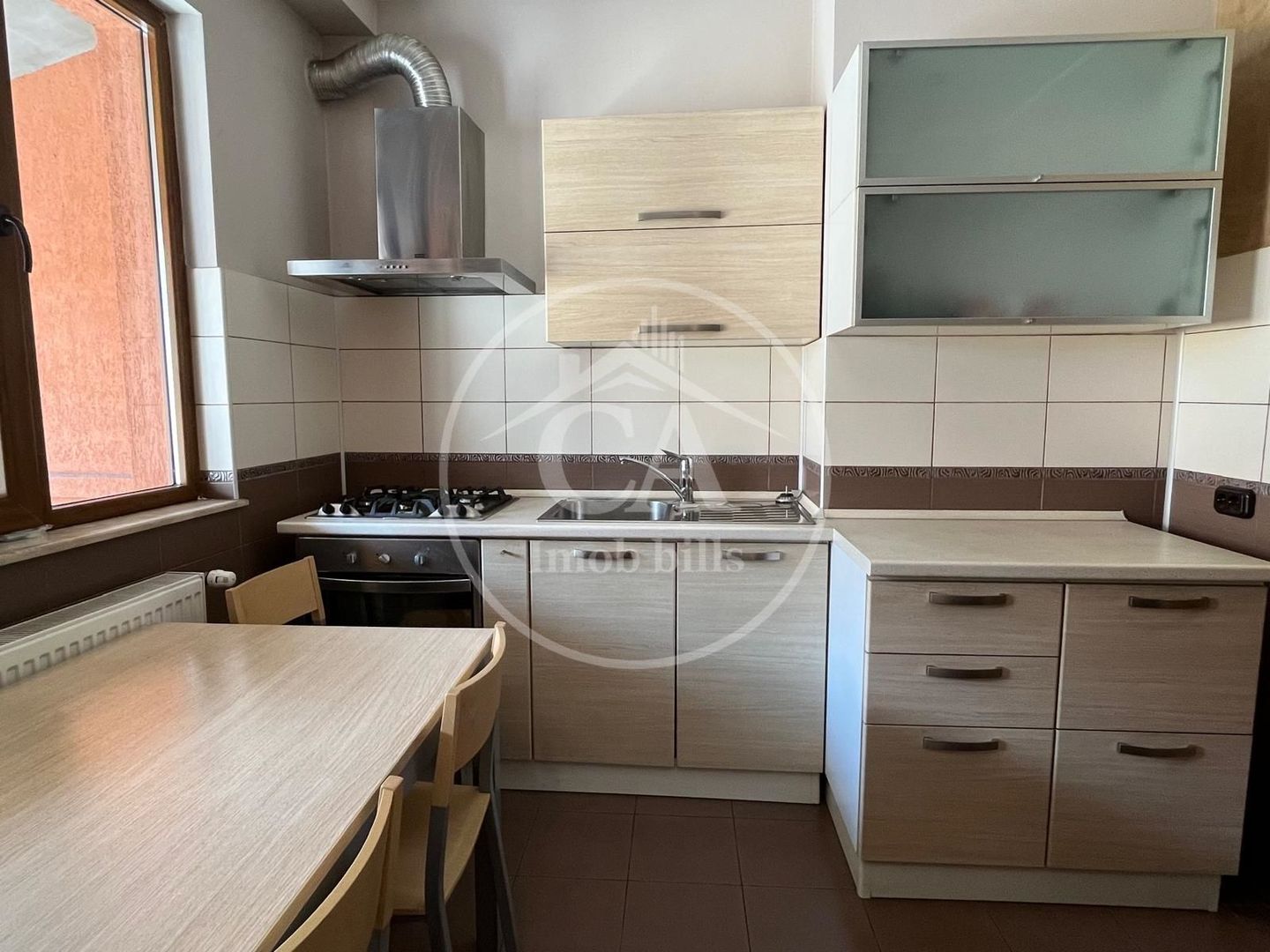 Casă de închiriat cu 3 camere in zona Centrală, Oradea - Poză 4