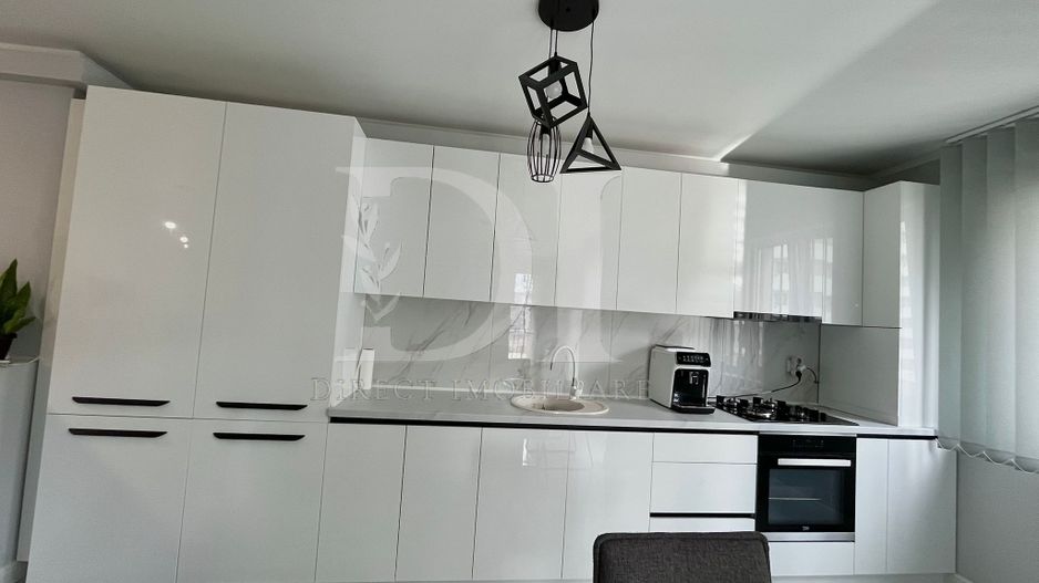 Apartament etaj intermediar | Zona Eroilor | parcare inclusa - Poză 14
