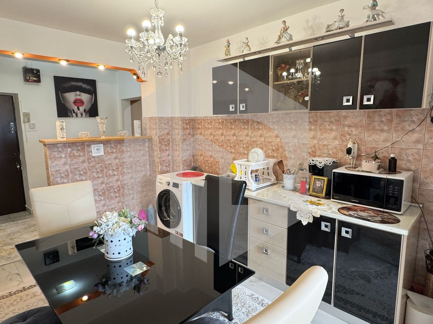 Apartament de vanzare - Turnisor - 90mpu - Etaj 5 - Lift - 4 Camere - Poză 4