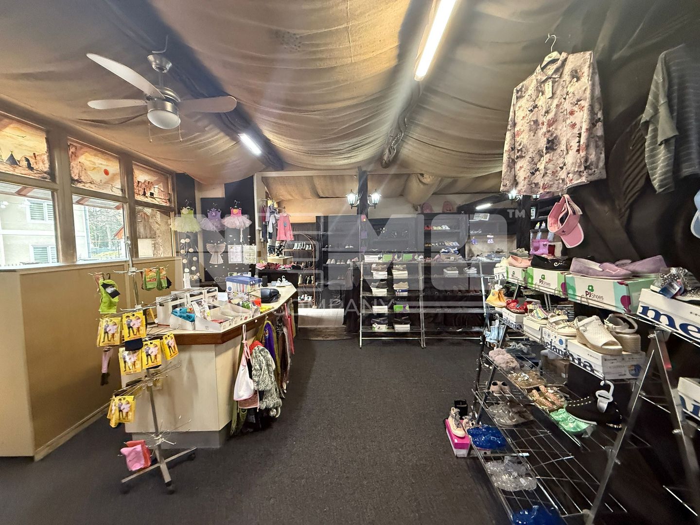 Spatiu de INCHIRIAT - Poză 10