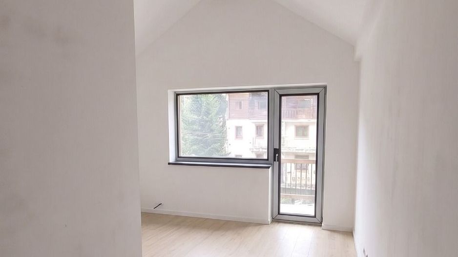 Apartament cu 2 camere 59,40 mp + 30 mp pod - Busteni cartier Zamora - Poză 4