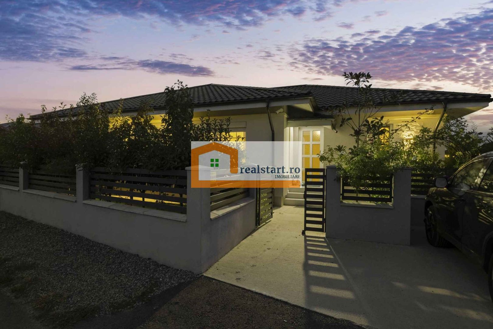 Langa Padure si lac, Vila P+Pod , 900mp teren,  terasa 40mp,  complex securizat - Poză 54