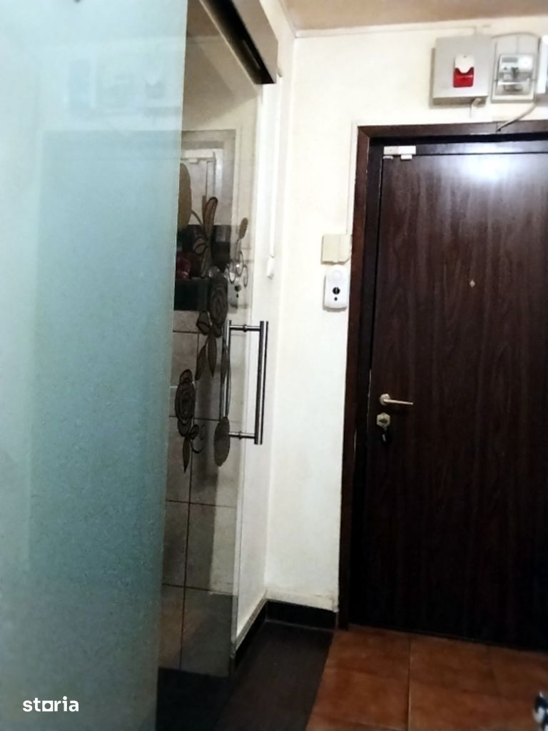 Vanzare apartament 3 camere in Titan- Aleea Giurgeni - Poză 12