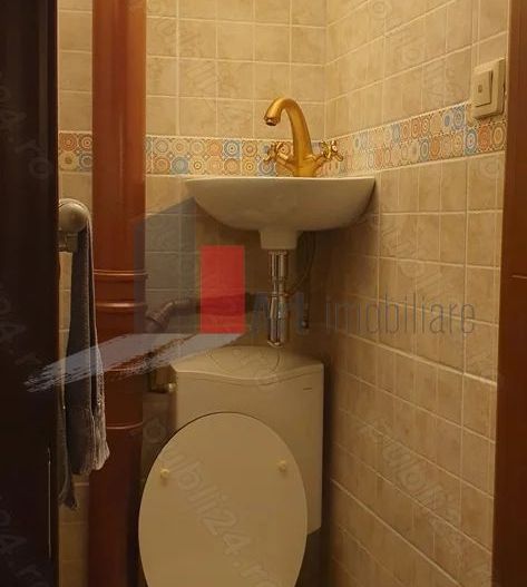 Vânzare apartament 3 camere 2 băi cu centrală Brâncoveanu - Covasna - Poză 7