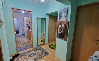 Apartament  2 cam dec, Micro 18,et 1 - Poză 2