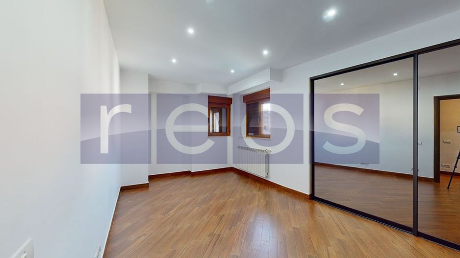 3 CAMERE | BELLER | DOROBANTI - Poză 8