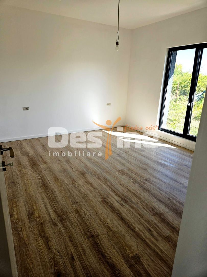 Casă VIȘAN, 3 camere decomandat 74 mp utili, teren 430 mp + parcare - Poză 9