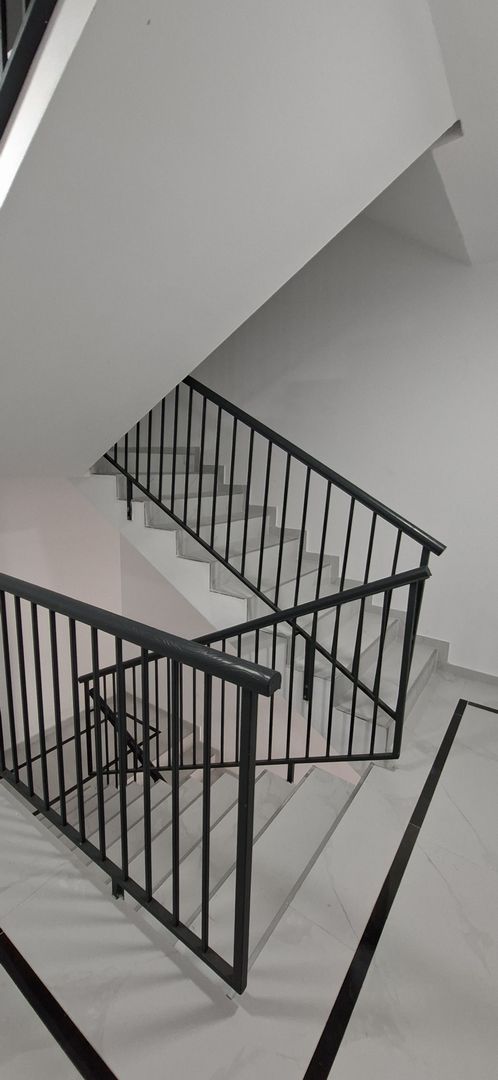 Apartament cu 3 camere si un loc de parcare - Poză 15