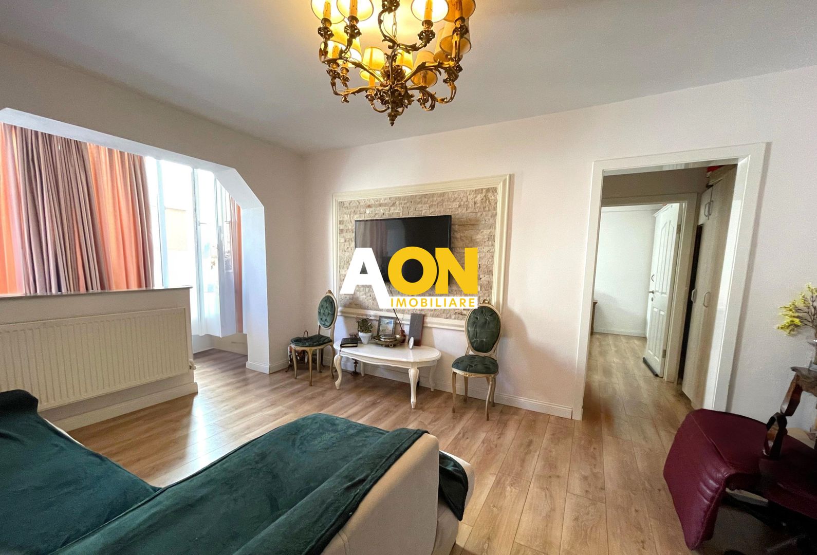 Apartament cu 2 camere superfinisat, etaj 1, loc de parcare - Poză 1