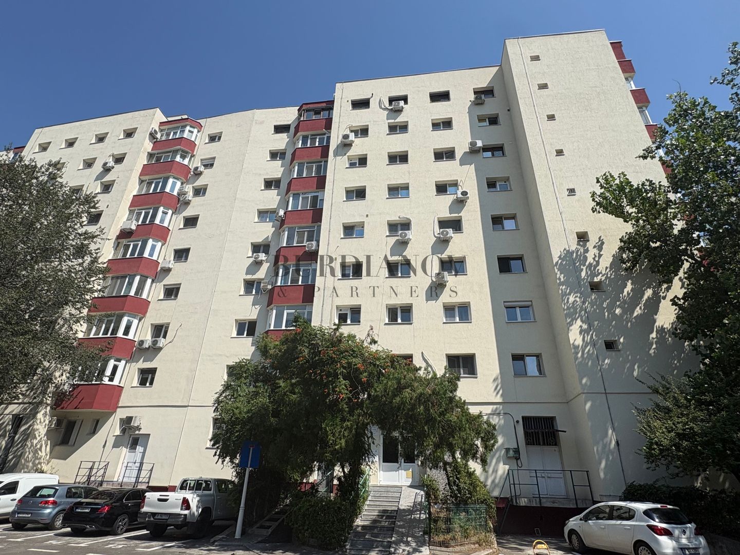 Apartament cu 4 camere  - centrală proprie - Tineretului - Timpuri Noi - Poză 14